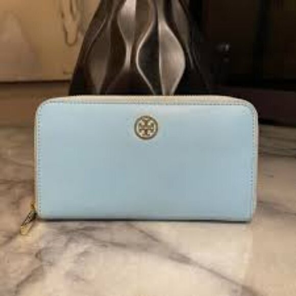 Tory Burch Handbags - Tory Burch Women Leather Wallet